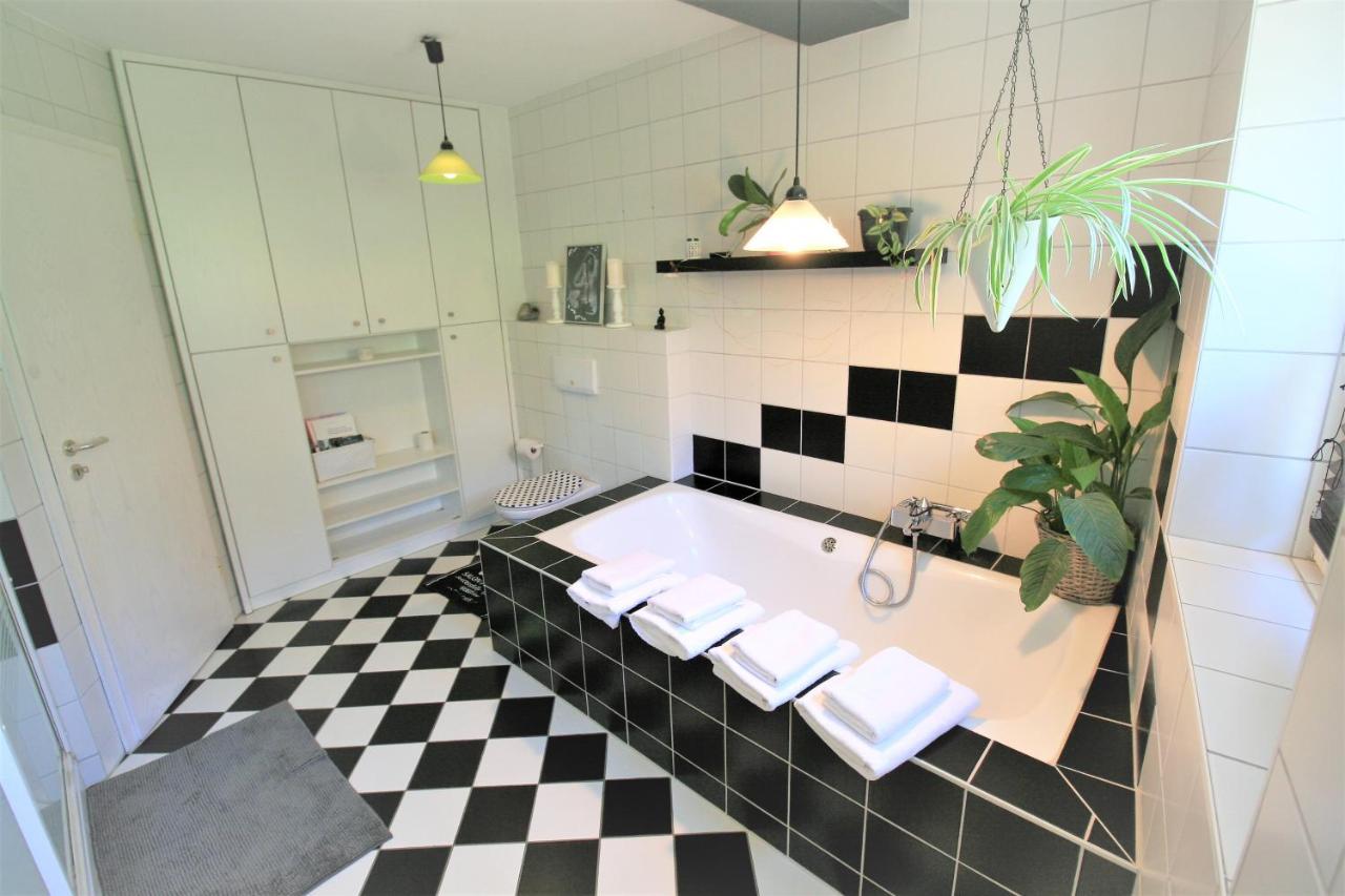 Zentrale Ferienwohnung „Treibholz“ Im Sonnenblumenhaus Flensburg Zewnętrze zdjęcie
